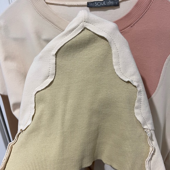 Colorblock Sweater Dress - Picture 3 of 6